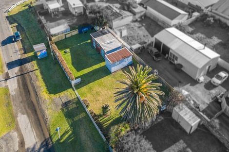 Photo of property in 25 Himatangi Street, Himatangi Beach, Foxton, 4891