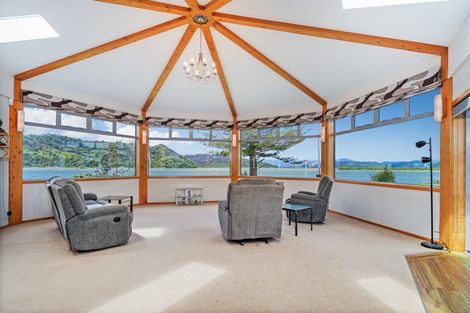 Photo of property in 53 Robinson Road, Whitianga, 3510