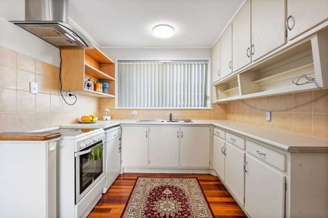 Photo of property in 10 Ellison Place, Pakuranga Heights, Auckland, 2010