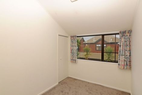 Photo of property in 136 Karori Road, Karori, Wellington, 6012