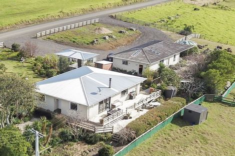 Photo of property in 176 Waitapu Road, Aranga, Dargaville, 0376
