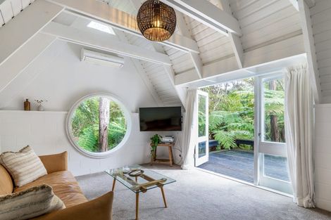 Photo of property in 153 Atkinson Road, Titirangi, Auckland, 0604