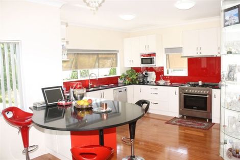 Photo of property in 30b Seacliffe Road, Hillsborough, Auckland, 1042