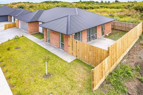 Photo of property in 23 Egmont Street, Castlecliff, Whanganui, 4501