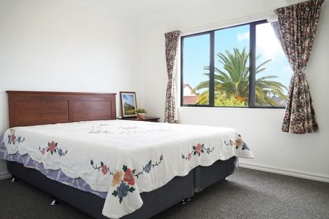 Photo of property in 21 Nielsen Gardens, Rototuna, Hamilton, 3210