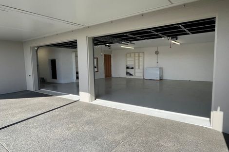 Photo of property in 271 Cannon Hill Crescent, Mount Pleasant, Christchurch, 8081