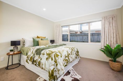 Photo of property in 19 Aspiring Terrace, Aotea, Porirua, 5024