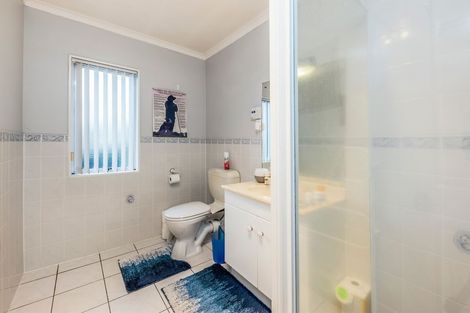 Photo of property in 20 Lothian Brae, Wattle Downs, Auckland, 2103