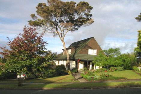 Photo of property in 114 Porritt Avenue, Chatswood, Auckland, 0626