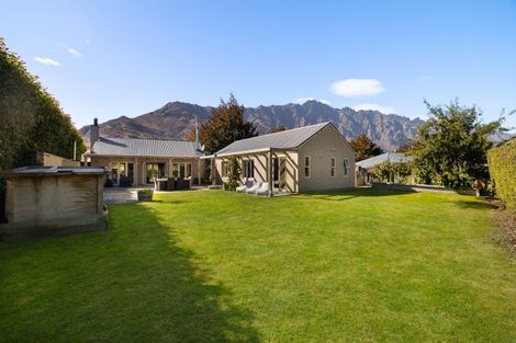 Photo of property in 18 Copper Beech Avenue, Frankton, Queenstown, 9300