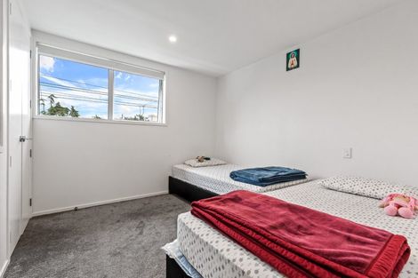 Photo of property in 4/21 Titoki Street, Te Atatu Peninsula, Auckland, 0610