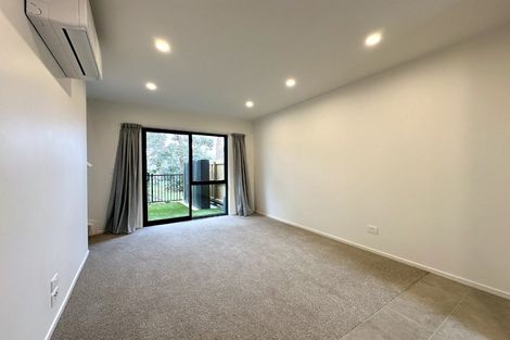 Photo of property in 6/60 Kemp Road, Massey, Auckland, 0614