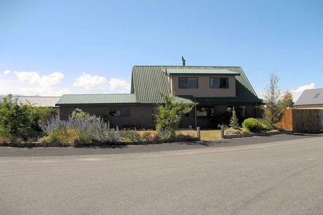 Photo of property in 6 Irishman Drive, Twizel, 7901