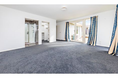 Photo of property in 36 Bellville Drive, Clendon Park, Auckland, 2103