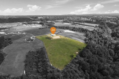 Photo of property in 24 Sarona Park Drive, Omanawa, 3171