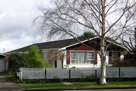 Photo of property in 39 Humphries Place, Awapuni, Palmerston North, 4412