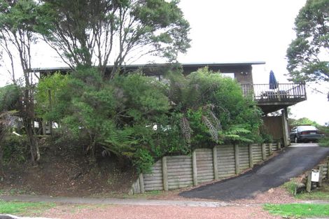 Photo of property in 5 Levy Road, Glen Eden, Auckland, 0602