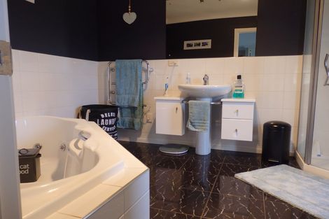 Photo of property in 10 Damio Place, Cambridge, 3434