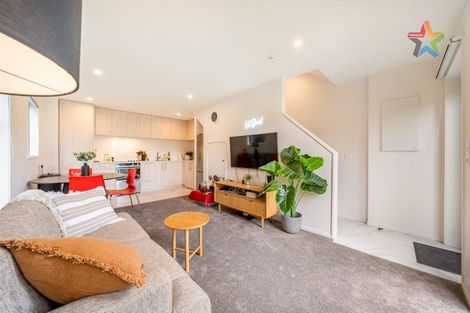 Photo of property in 2/11 Macky Street, Taita, Lower Hutt, 5011