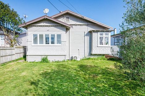 Photo of property in 118a Hutchinson Avenue, New Lynn, Auckland, 0600