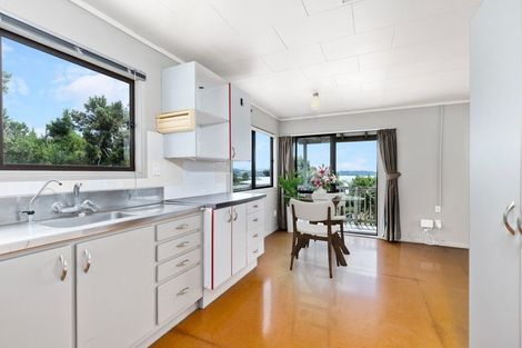 Photo of property in 5 Inca Place, Snells Beach, 0920