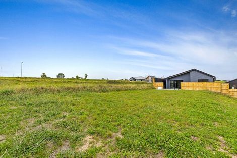 Photo of property in 17 Tamaota Terrace, Wainui, 0992