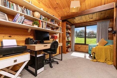 Photo of property in 32 Jeffs Road, Dairy Flat, Albany, 0794