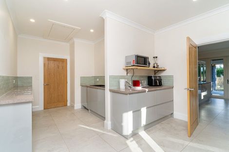 Photo of property in 38 Waldron Crescent, Green Island, Dunedin, 9018