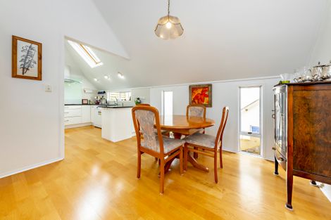 Photo of property in 57a Godden Crescent, Mission Bay, Auckland, 1071