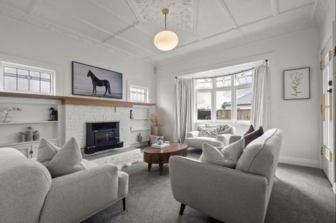 Photo of property in 73 Brightwater Terrace, Terrace End, Palmerston North, 4410