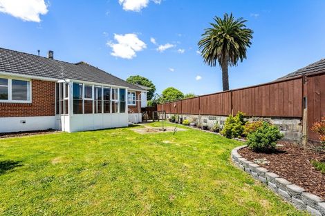 Photo of property in 23 Hall Grove, Ebdentown, Upper Hutt, 5018