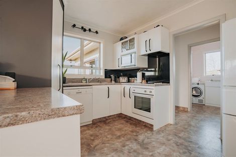 Photo of property in 99 Wilson Road, Balclutha, 9230