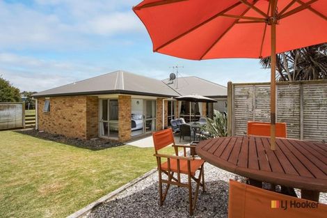 Photo of property in 14 Reo Crescent, Waihi Beach, 3611