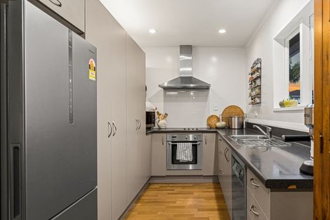 Photo of property in 14a Taioma Crescent, Te Atatu Peninsula, Auckland, 0610