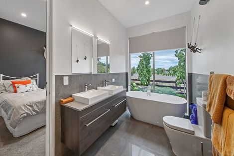 Photo of property in 2 Silver Peaks Drive, West Melton, 7618