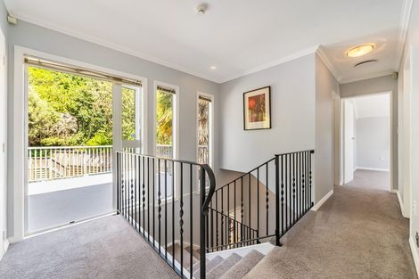 Photo of property in 77 Sunbrae Drive, Silverstream, Upper Hutt, 5019