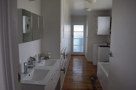 Photo of property in 11 Beulah Avenue, Rothesay Bay, Auckland, 0630