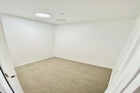 Photo of property in 10 Rauemi Way, Te Atatu South, Auckland, 0610