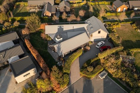 Photo of property in 4 Caithness Court, Jacks Point, Queenstown, 9371