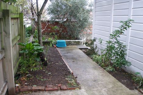 Photo of property in 55 Scarborough Terrace, Mount Victoria, Wellington, 6011