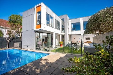 Photo of property in 94a Khandallah Road, Khandallah, Wellington, 6035