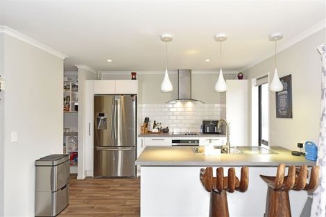 Photo of property in 2 Tara Crescent, Woodend, 7610