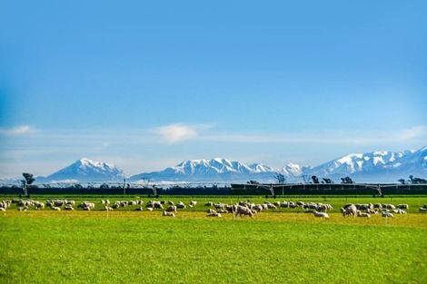 Photo of property in 395 Courtenay Road, Charing Cross, Christchurch, 7671