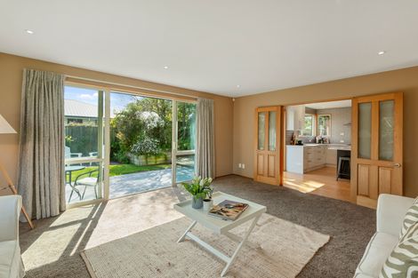 Photo of property in 31b Sandwich Road, Beckenham, Christchurch, 8023