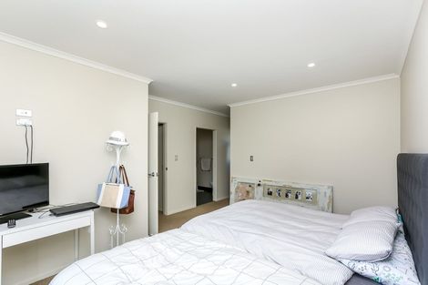 Photo of property in 4a Rahui View, Oakura, 4314