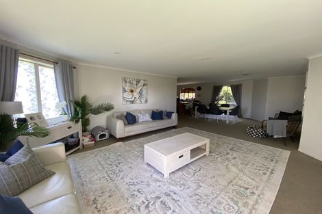 Photo of property in 25 Blue Heron Rise, Stanmore Bay, Whangaparaoa, 0932