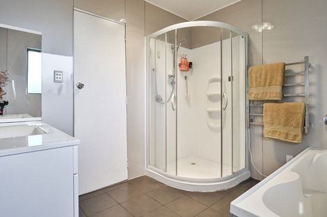 Photo of property in 1212 Jellicoe Street, Mayfair, Hastings, 4122