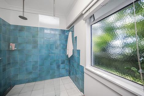 Photo of property in 120 Carrington Street, Lower Vogeltown, New Plymouth, 4310