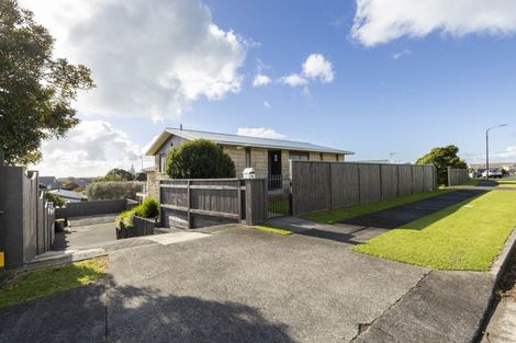 Photo of property in 129 Parklands Avenue, Bell Block, New Plymouth, 4312