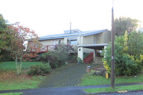 Photo of property in 14 Elsted Place, Goodwood Heights, Auckland, 2105